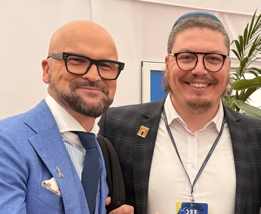 Zdjęcie podczas konferencji EEC